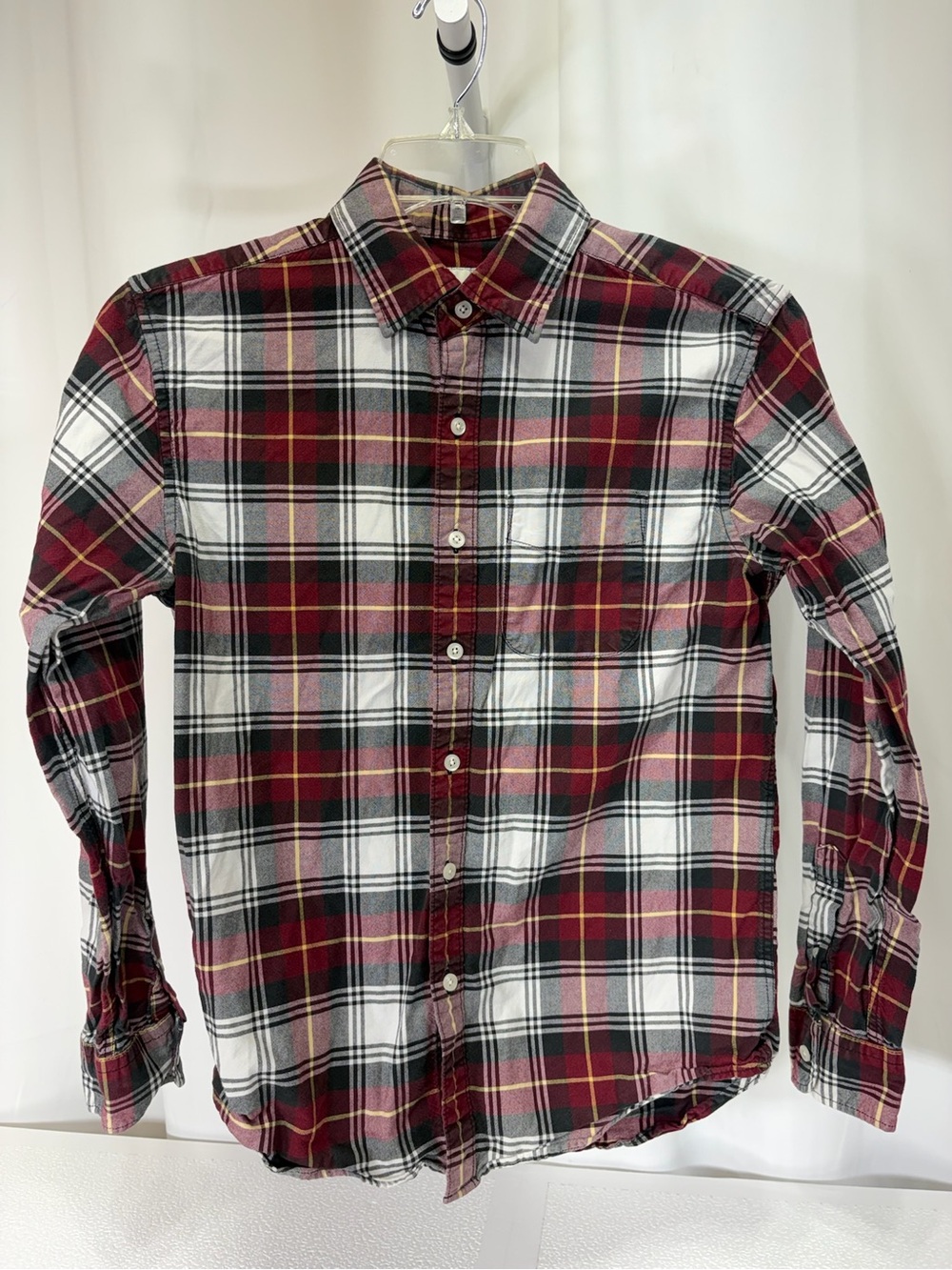 American Eagle Outfitters Burgundy Black White Plaid Button-Up Shirt 3954